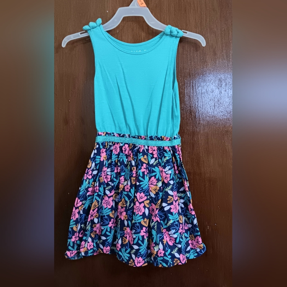 Cat & Jack  Dress size 5T